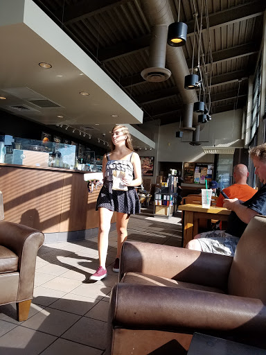 Coffee Shop «Starbucks», reviews and photos, 2750 US-34, Oswego, IL 60543, USA