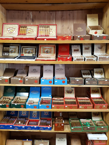 Cigar Shop «Osi Tobacco», reviews and photos, 4836 Hills and Dales Rd NW, Canton, OH 44708, USA