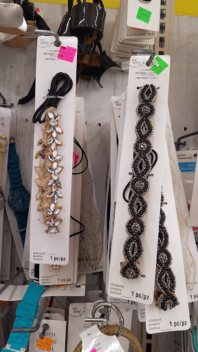 Shopping Mall «Frandor Shopping Center», reviews and photos, 300 Frandor Ave, Lansing, MI 48912, USA