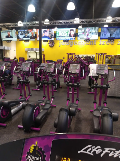 Gym «Planet Fitness», reviews and photos, 709 E Capitol Dr, Milwaukee, WI 53212, USA