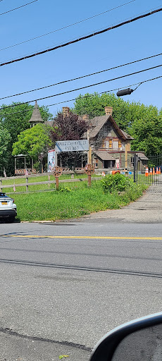 Tourist Attraction «Kreischer Mansion», reviews and photos, 4500 Arthur Kill Rd, Staten Island, NY 10309, USA