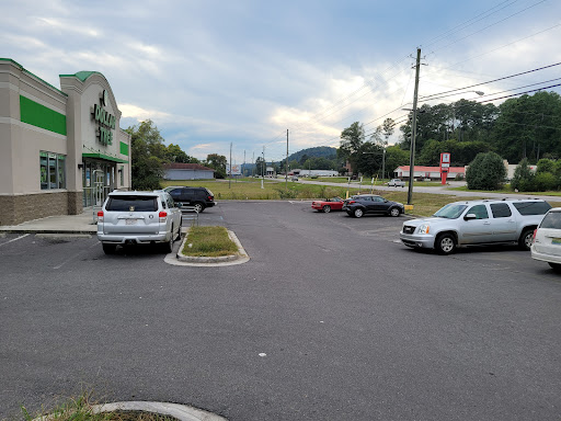 Dollar Store «Dollar Tree», reviews and photos, 2035 2nd Ave E, Oneonta, AL 35121, USA