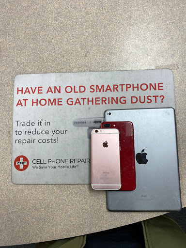 Electronics Repair Shop «Phone Fixers», reviews and photos, 33676 Ford Rd, Westland, MI 48185, USA