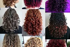 For The Love of Curls Salon image