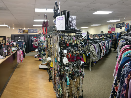Used Clothing Store «Clothes Mentor», reviews and photos, 1369 Wilmington Pike, West Chester, PA 19382, USA