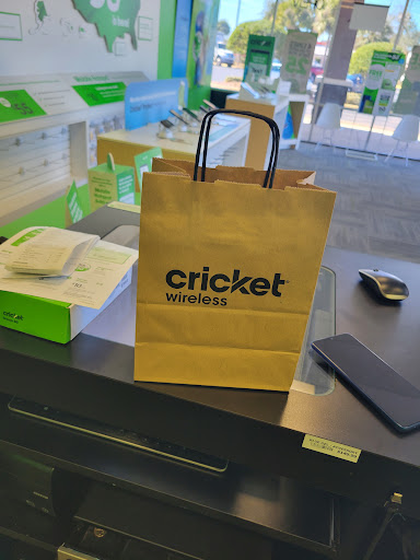 Cell Phone Store «Cricket Wireless Authorized Retailer», reviews and photos, 3452 US-19, Holiday, FL 34691, USA