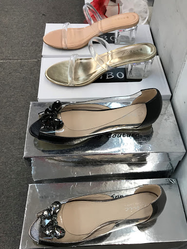 Shoe Store «Pix Shoes of Louisville», reviews and photos, 201 S Preston St, Louisville, KY 40202, USA