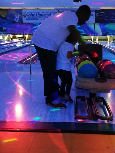 Bowling Alley «Suburban Bowling Lanes», reviews and photos, 735 Chestnut Ridge Rd, Morgantown, WV 26505, USA