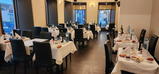 Alef Alef Kosher Restaurant - Seitenstettengasse 2, 1010 Wien, Austria