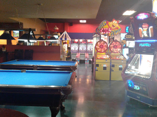 Sports Bar «Shenaniganz Entertainment Center - Greenville», reviews and photos, 1908 Joe Ramsey Blvd E, Greenville, TX 75401, USA