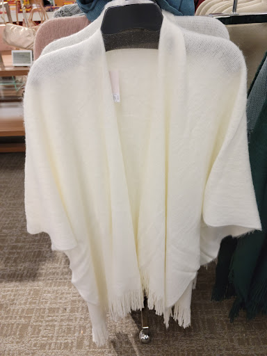 Shopping Mall «Creekside Commons Shopping Center», reviews and photos, Mentor Ave, Mentor, OH 44060, USA