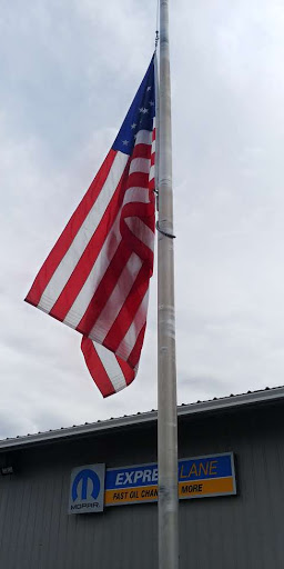 Car Dealer «Enumclaw Chrysler Jeep Dodge», reviews and photos, 726 Roosevelt Ave, Enumclaw, WA 98022, USA