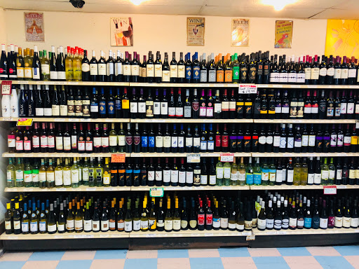 Liquor Store «Cork & Bottle», reviews and photos, 309 A Ave W, Oskaloosa, IA 52577, USA