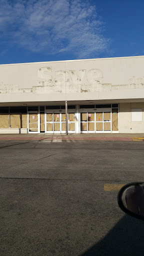 Grocery Store «Save-A-Lot», reviews and photos, 611 W Poplar St, Elizabethtown, KY 42701, USA