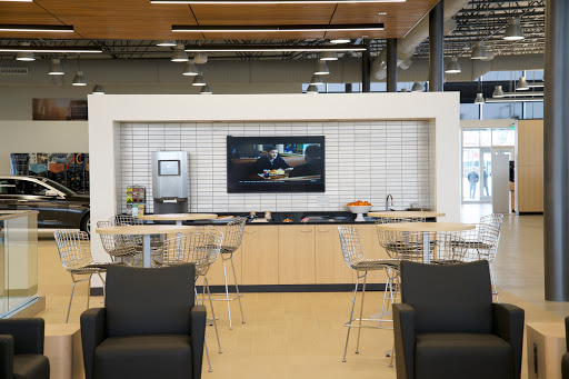 Mercedes Benz Dealer «Mercedes-Benz of Denver», reviews and photos, 940 S Colorado Blvd, Denver, CO 80246, USA