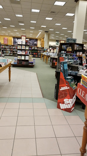 Book Store «Barnes & Noble Booksellers Moorestown», reviews and photos, 1311 Nixon Dr, Moorestown, NJ 08057, USA