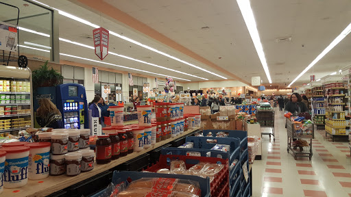 Grocery Store «Market Basket», reviews and photos, 352 W Center St, West Bridgewater, MA 02378, USA