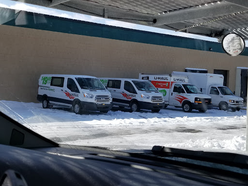 Self-Storage Facility «Burlington Self Storage of Derry», reviews and photos, 4 Linlew Dr, Derry, NH 03038, USA