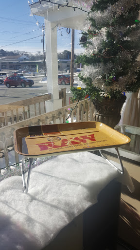 Tobacco Shop «Apparatus Smoke Shop», reviews and photos, 284 Cowesett Ave, West Warwick, RI 02893, USA