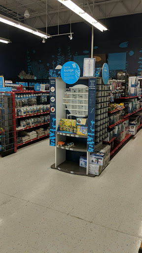 Pet Supply Store «Petco Animal Supplies», reviews and photos, 13127 N Dale Mabry Hwy, Tampa, FL 33618, USA