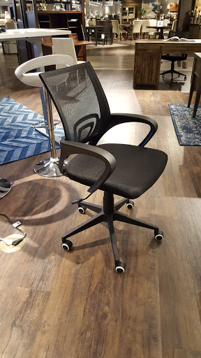 Furniture Store «Living Spaces - Glendale, AZ», reviews and photos, 6767 W Bell Rd, Glendale, AZ 85308, USA