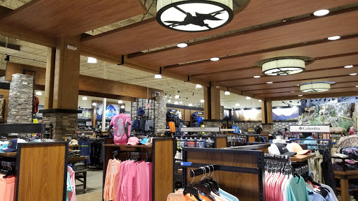 Outdoor Sports Store «Field & Stream», reviews and photos, 1510 Polaris Pkwy B, Columbus, OH 43240, USA