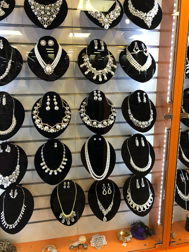 Beauty Supply Store «Beauty World», reviews and photos, 1418 Avondale Dr, Durham, NC 27701, USA