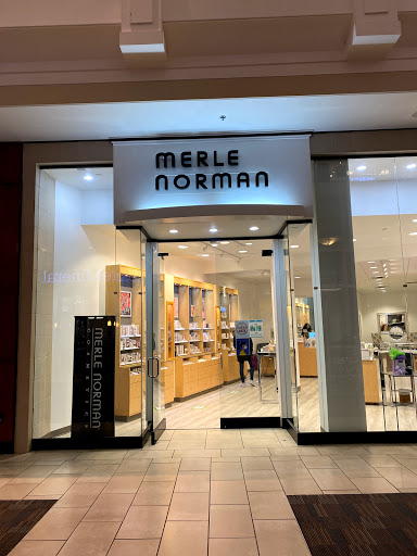 Merle Norman Cosmetic Studio, 1500 Polaris Pkwy, Columbus, OH 43240, USA, 