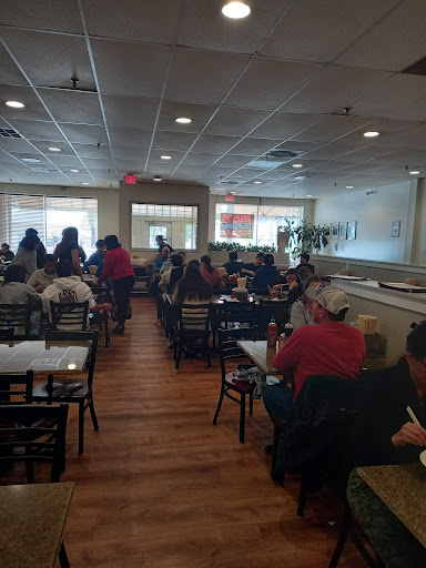 Shopping Mall «Colonial Village Shopping Center», reviews and photos, 1723 Wilson Blvd, Arlington, VA 22209, USA