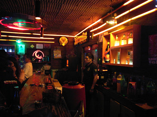 Vintage bars in La Paz