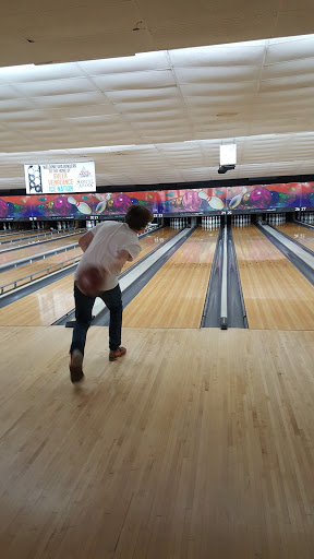 Bowling Alley «Wallingford Bowl», reviews and photos, 980 N Colony Rd, Wallingford, CT 06492, USA