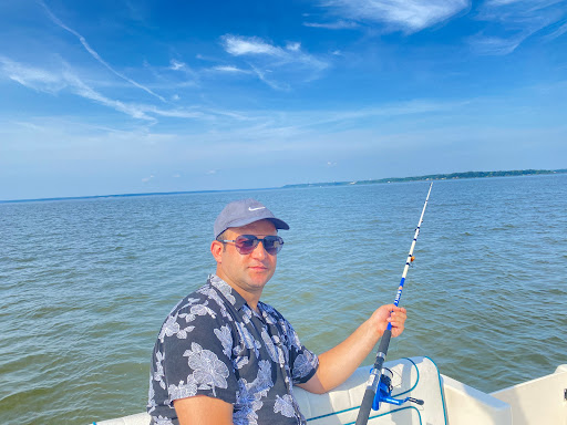 Camping Store «REI», reviews and photos, 15200 Potomac Town Pl #140, Woodbridge, VA 22191, USA