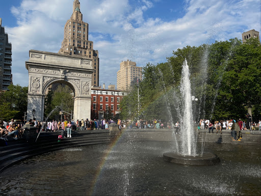Washington Square Fountain, Washington Square N, New York, NY 10012