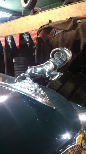 Auto Repair Shop «Discount Tire & Service of Greeley», reviews and photos, 120 18th St, Greeley, CO 80631, USA