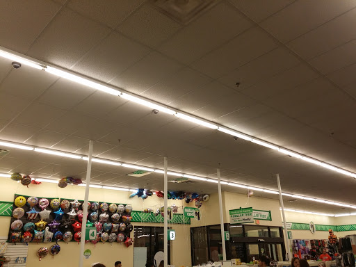 Dollar Store «Dollar Tree», reviews and photos, 2325 S Stemmons Fwy #501, Lewisville, TX 75067, USA