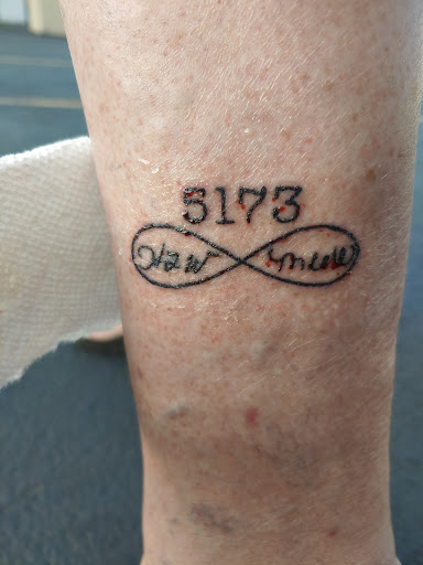 Tattoo Shop «Body Language Tattoo Columbus», reviews and photos, 1101 S Hamilton Rd, Columbus, OH 43227, USA