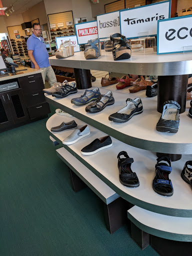 Shoe Store «Schuler Shoes: Burnsville», reviews and photos, 921 County Rd 42 W, Burnsville, MN 55306, USA