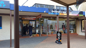 Cromwell Hospice shop