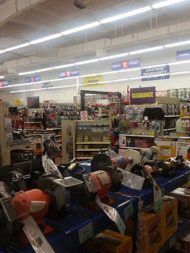 Hardware Store «Harbor Freight Tools», reviews and photos, 201 Skyline Dr #37, Conway, AR 72032, USA