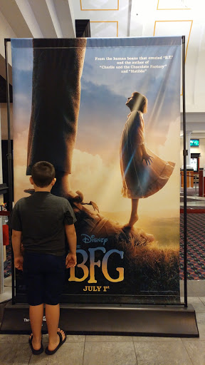 Movie Theater «Regal Cinemas Palladium 14 & IMAX», reviews and photos, 5830 Samet Dr, High Point, NC 27265, USA