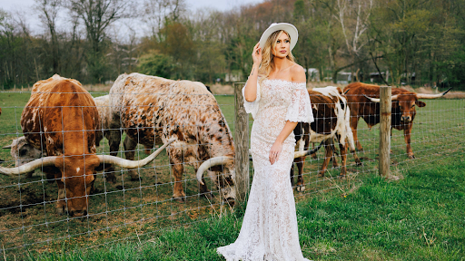 Bridal Shop «SGE Bridal Boutique», reviews and photos, 1020 N Hamilton Rd, Gahanna, OH 43230, USA