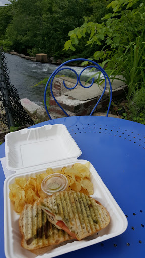 Ice Cream Shop «The Mill Fudge Factory», reviews and photos, 2 Central St, Bristol, NH 03222, USA