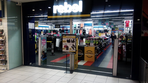 Stores to buy men's sportswear Adelaide
