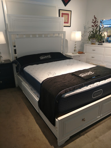 Furniture Store «Rooms To Go», reviews and photos, 1400 44th Ave W, Bradenton, FL 34207, USA