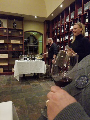 Wine Store «Sunfish Cellars Wine & Spirits», reviews and photos, 803 Sibley Memorial Hwy, St Paul, MN 55118, USA