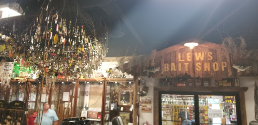 Sporting Goods Store «Sportsmans Factory Outlet», reviews and photos, 3031 N Martin Ave, Springfield, MO 65803, USA