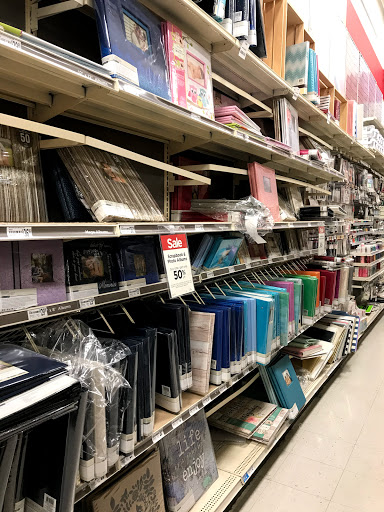 Craft Store «Michaels», reviews and photos, 79 Turnpike Square, Milford, CT 06460, USA