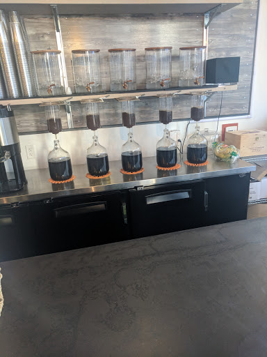 Wine Store «Hidden Track Bottle Shop», reviews and photos, 111 W Monroe St #120, Phoenix, AZ 85003, USA