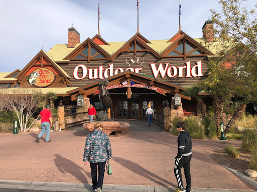 Sporting Goods Store «Bass Pro Shops», reviews and photos, 8200 Dean Martin Dr, Las Vegas, NV 89139, USA