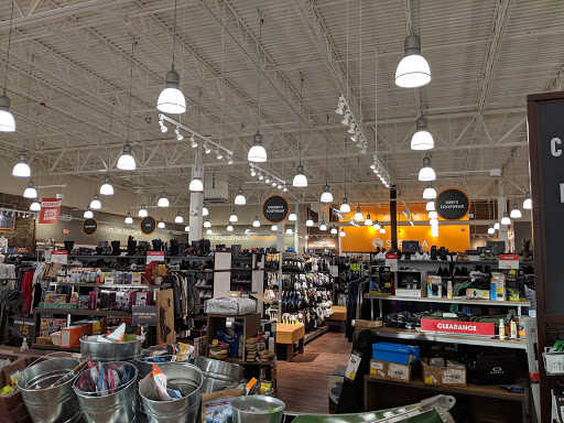 Outdoor Sports Store «Sierra Trading Post», reviews and photos, 5916 Barnes Rd, Colorado Springs, CO 80922, USA